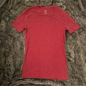 Men’s Casual V-neck T-shirt from H&M